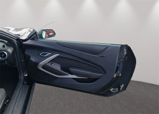 2020 Chevrolet Camaro 6th Gen - Image 15 of 20