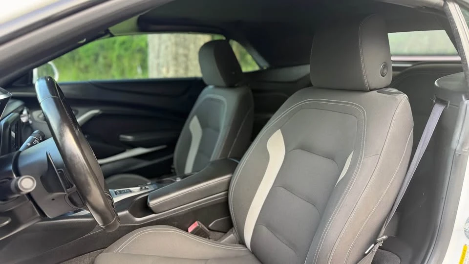 2020 Chevrolet Camaro 6th Gen - Image 9 of 16