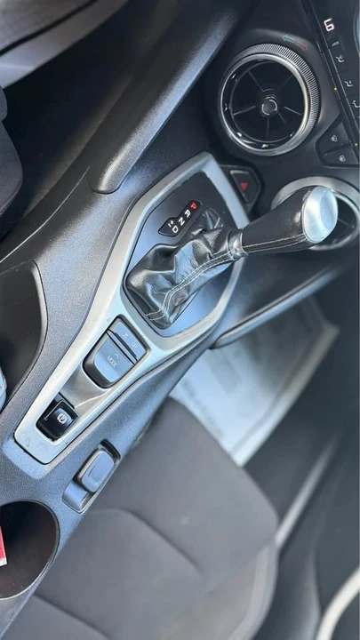 2020 Chevrolet Camaro 6th Gen - Image 14 of 16