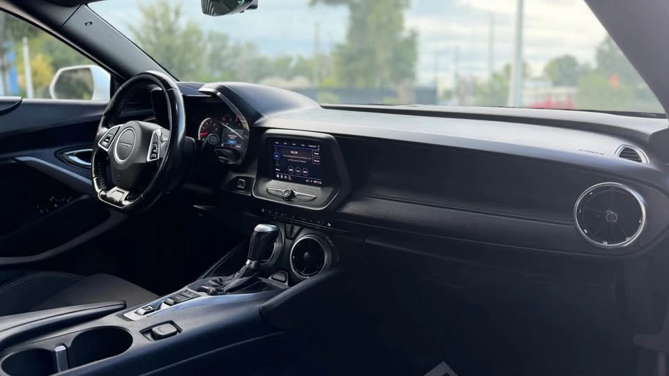 2020 Chevrolet Camaro 6th Gen - Image 11 of 16