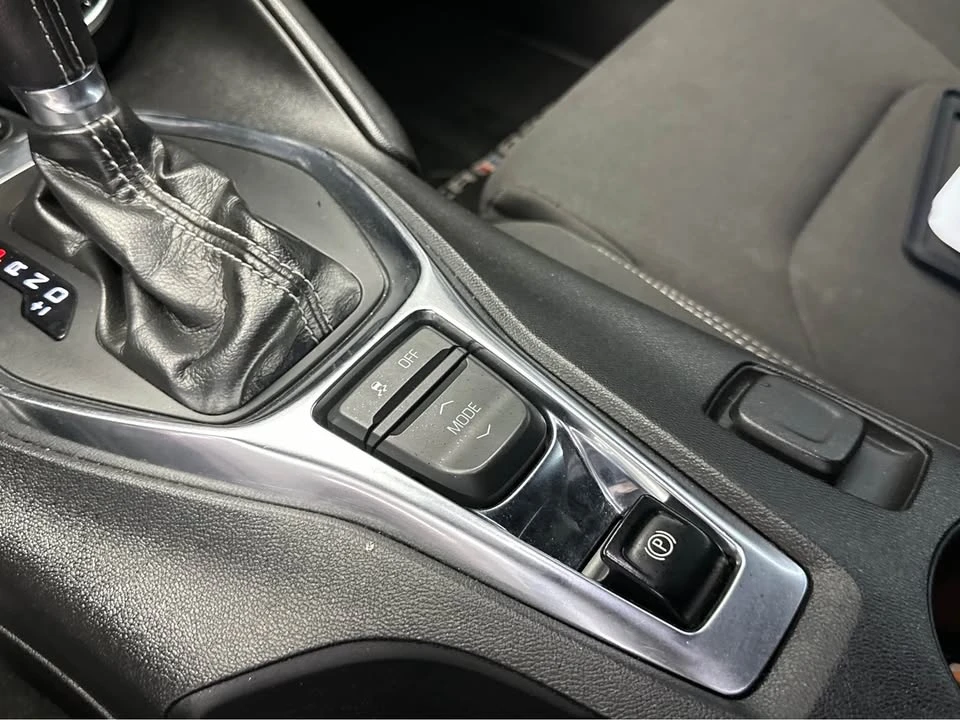 2020 Chevrolet Camaro 6th Gen - Image 18 of 19