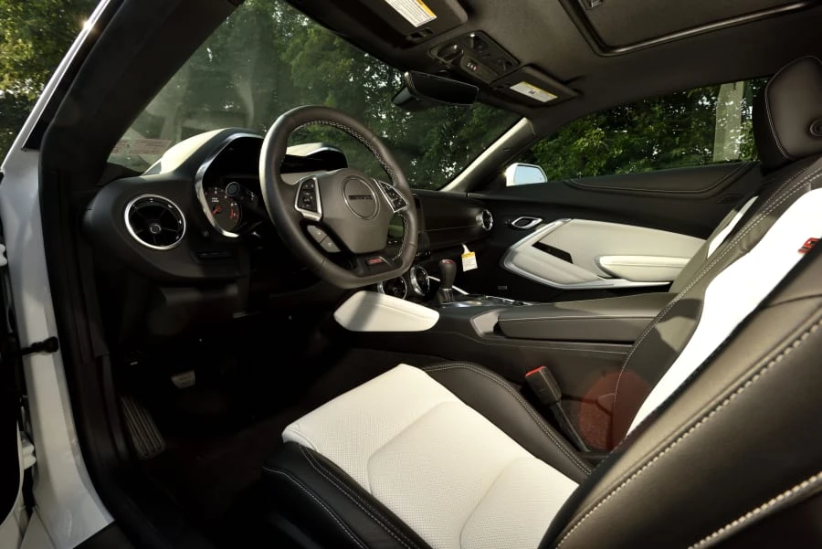 2020 Chevrolet Camaro SS 6th Gen - Image 24 of 28