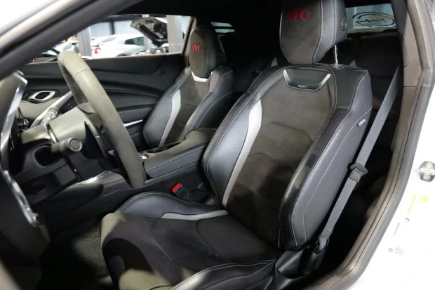 2020 Chevrolet Camaro SS 6th Gen - Image 4 of 9