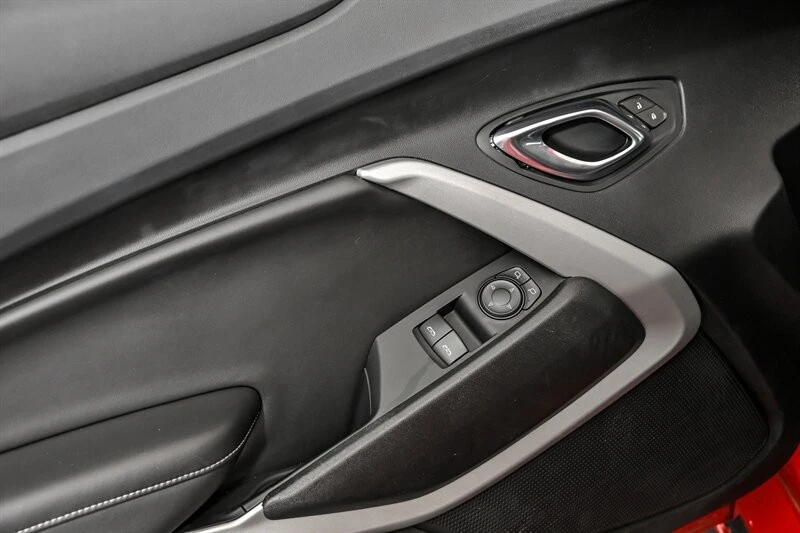 2020 Chevrolet Camaro 6th Gen - Image 13 of 28