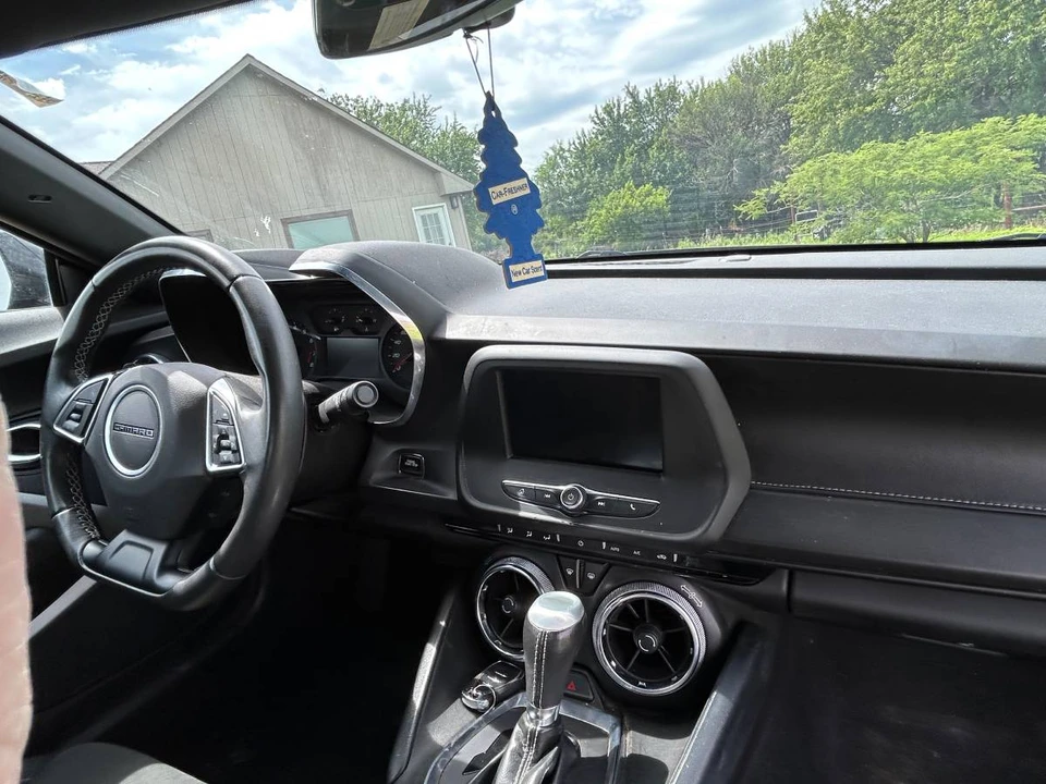 2020 Chevrolet Camaro 6th Gen - Image 12 of 16