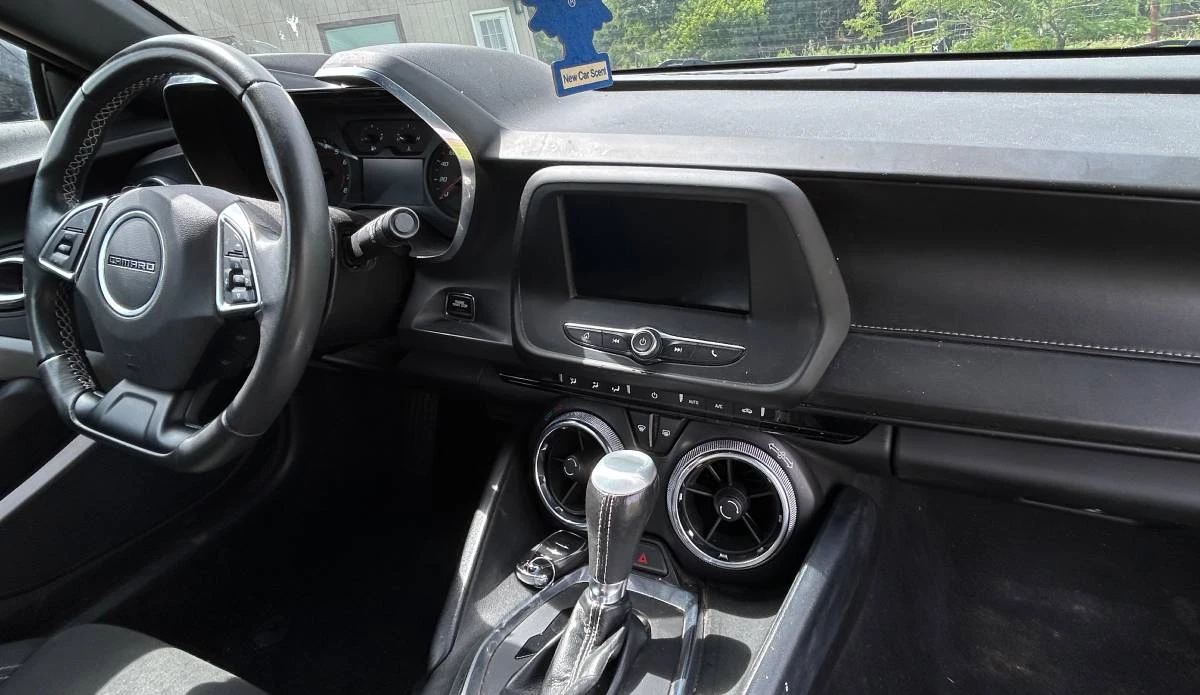 2020 Chevrolet Camaro 6th Gen - Image 11 of 16