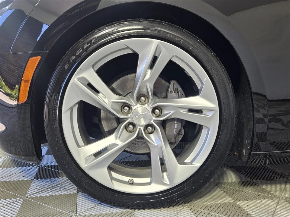 2020 Chevrolet Camaro 6th Gen - Image 5 of 12