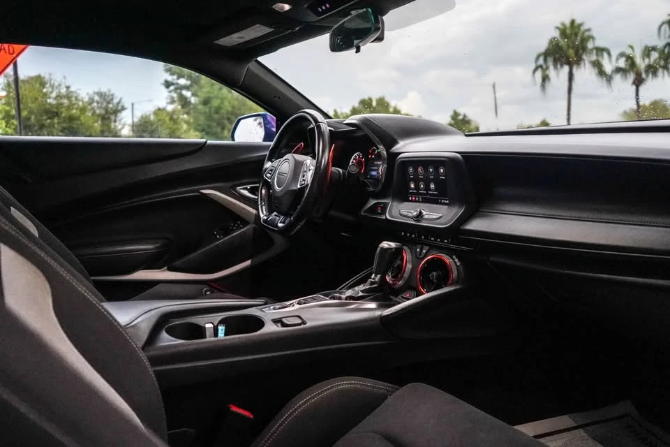 2020 Chevrolet Camaro 6th Gen - Image 6 of 10