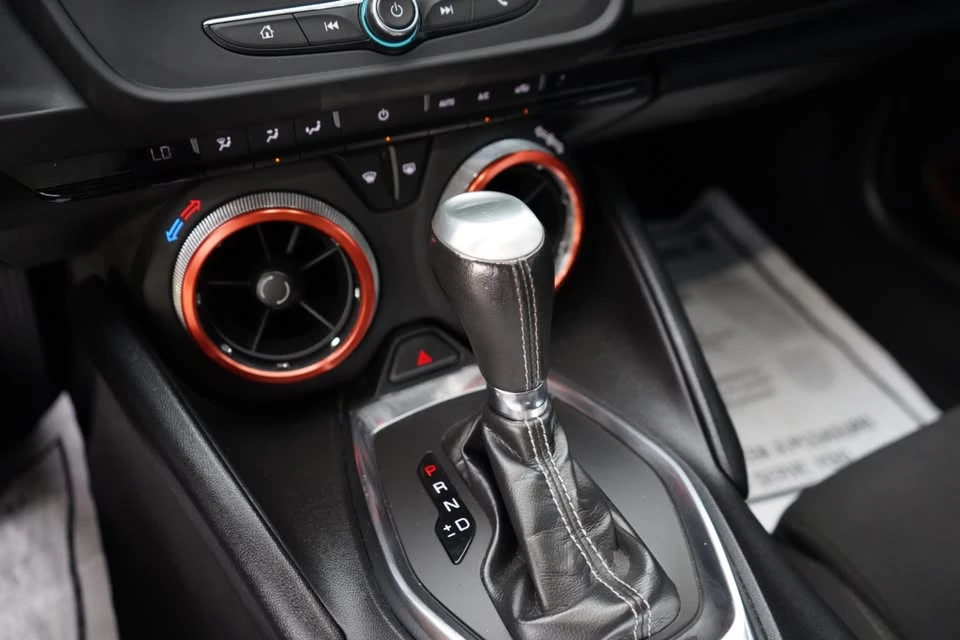 2020 Chevrolet Camaro 6th Gen - Image 10 of 12