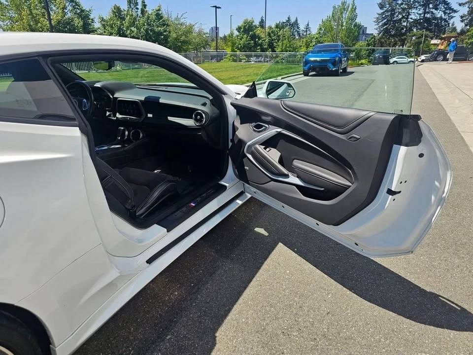 2020 Chevrolet Camaro 6th Gen - Image 11 of 17