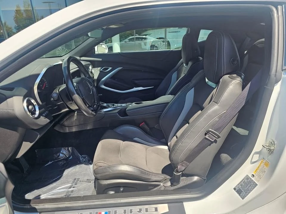 2020 Chevrolet Camaro 6th Gen - Image 15 of 17