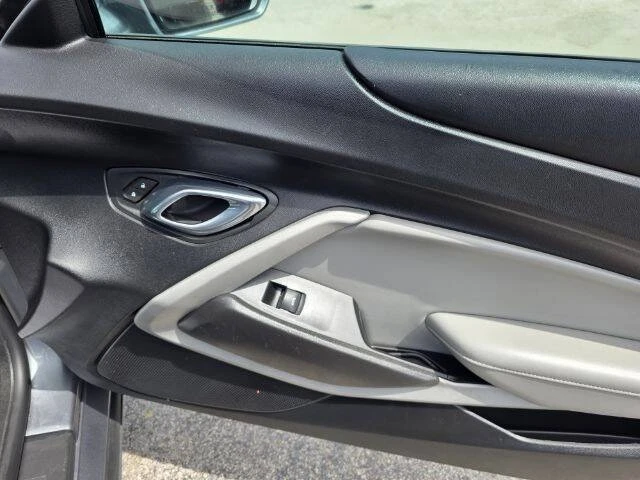 2020 Chevrolet Camaro 6th Gen - Image 13 of 20