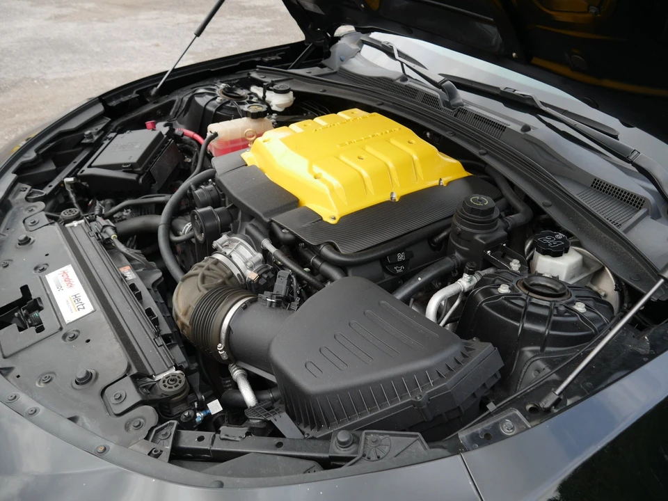 2020 Chevrolet Camaro ZL1 6th Gen - Image 15 of 19