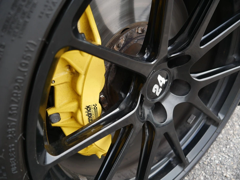 2020 Chevrolet Camaro ZL1 6th Gen - Image 17 of 19