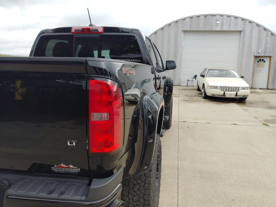 2020 Chevrolet Colorado 2nd Gen - Image 26 of 31