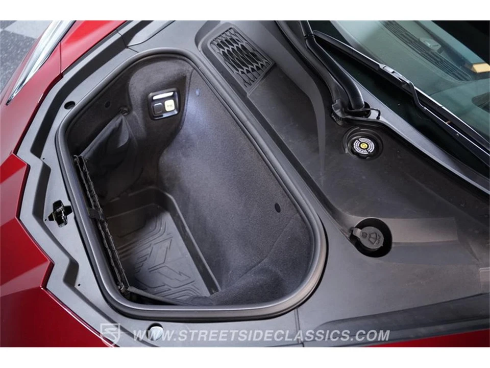 2020 Chevrolet Corvette C8 - Image 27 of 31