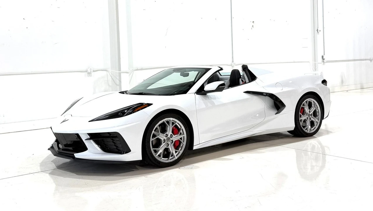 2020 Chevrolet Corvette C8 - Image 26 of 31