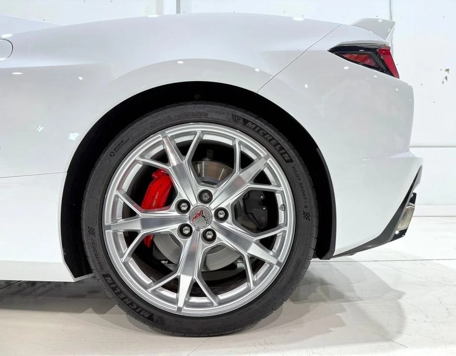 2020 Chevrolet Corvette C8 - Image 19 of 31