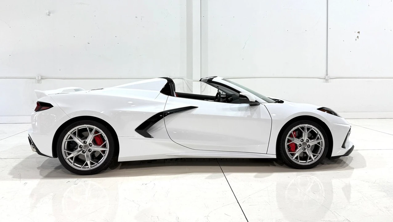 2020 Chevrolet Corvette C8 - Image 29 of 31
