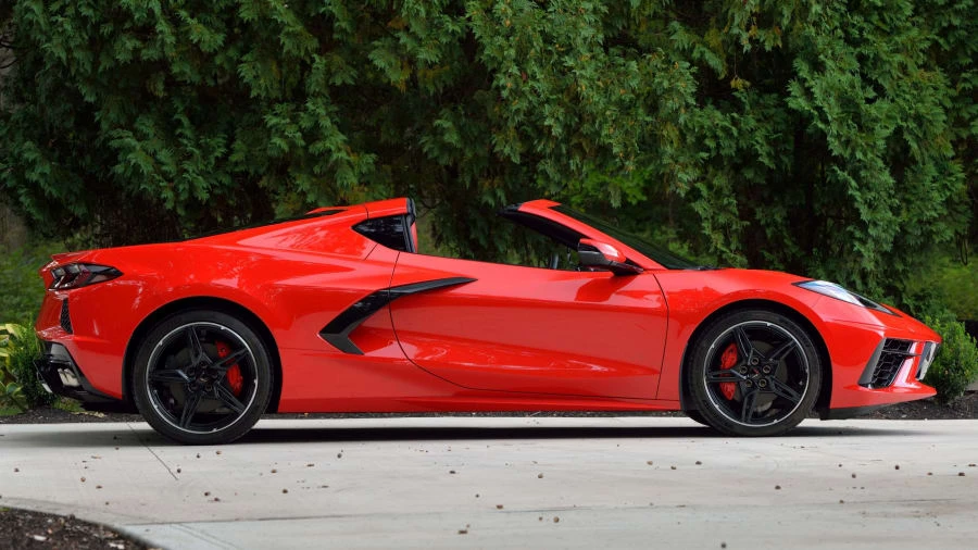 2020 Chevrolet Corvette C8 - Image 2 of 31