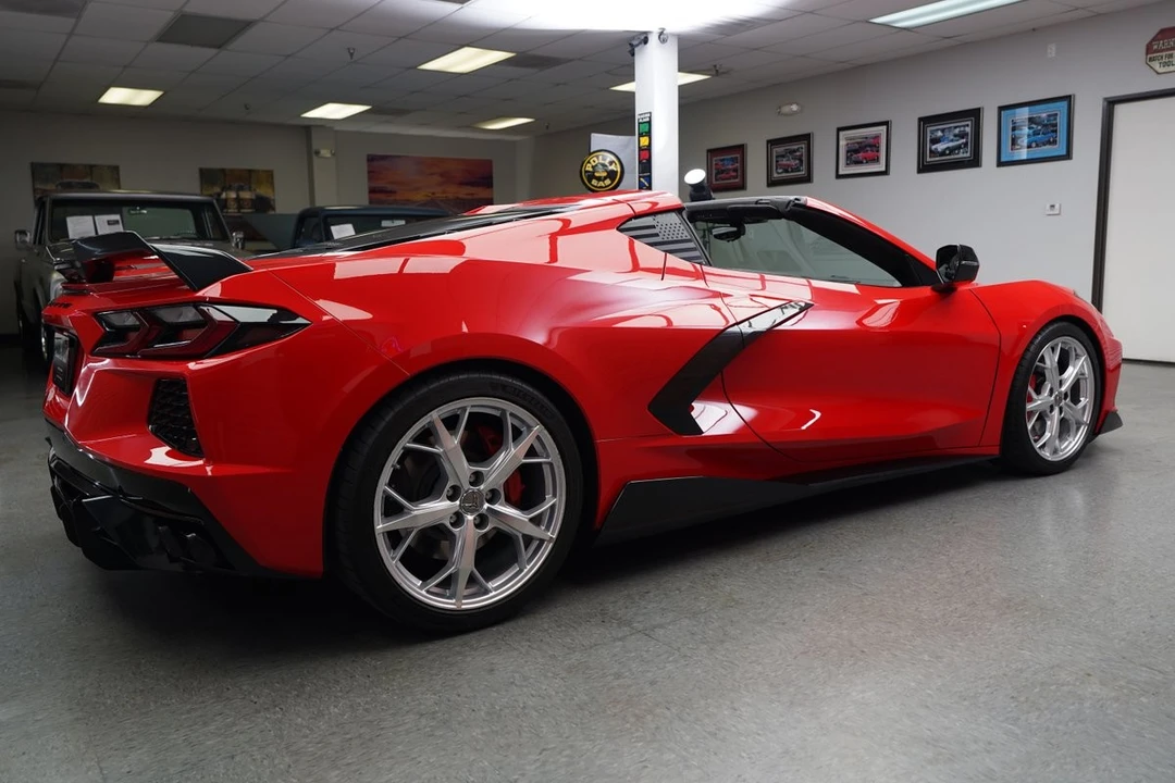 2020 Chevrolet Corvette - Image 8 of 31