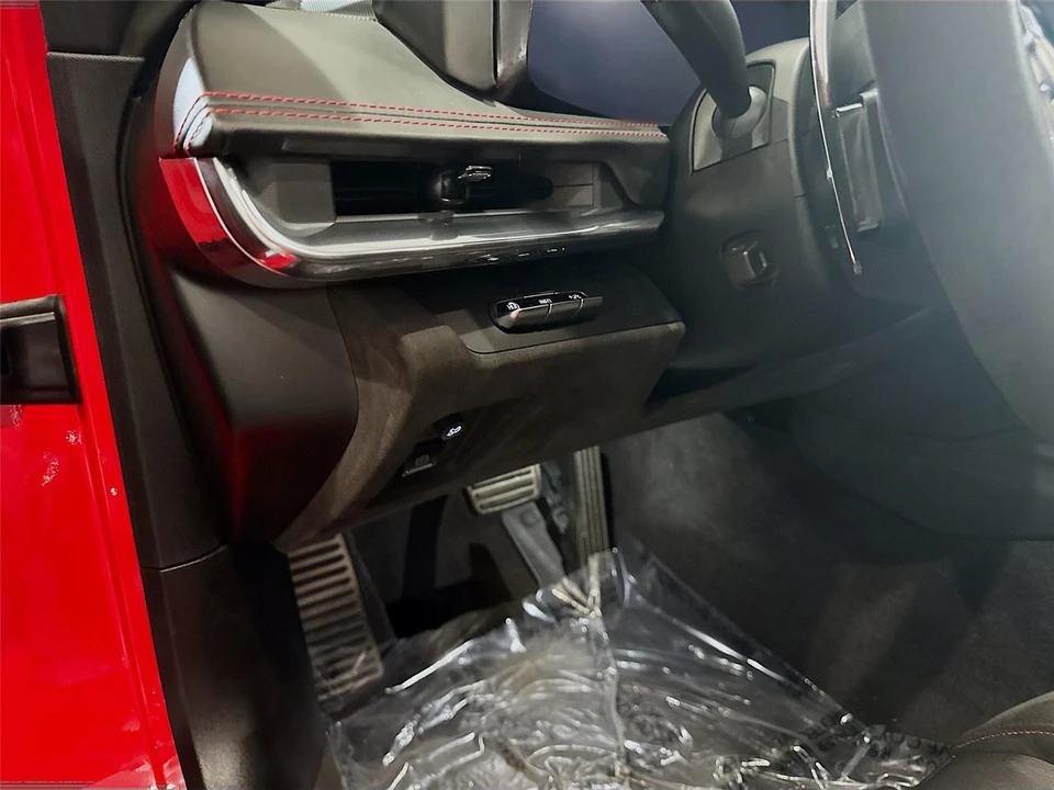 2020 Chevrolet Corvette C8 - Image 7 of 21