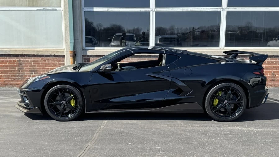2020 Chevrolet Corvette C8 - Image 2 of 15