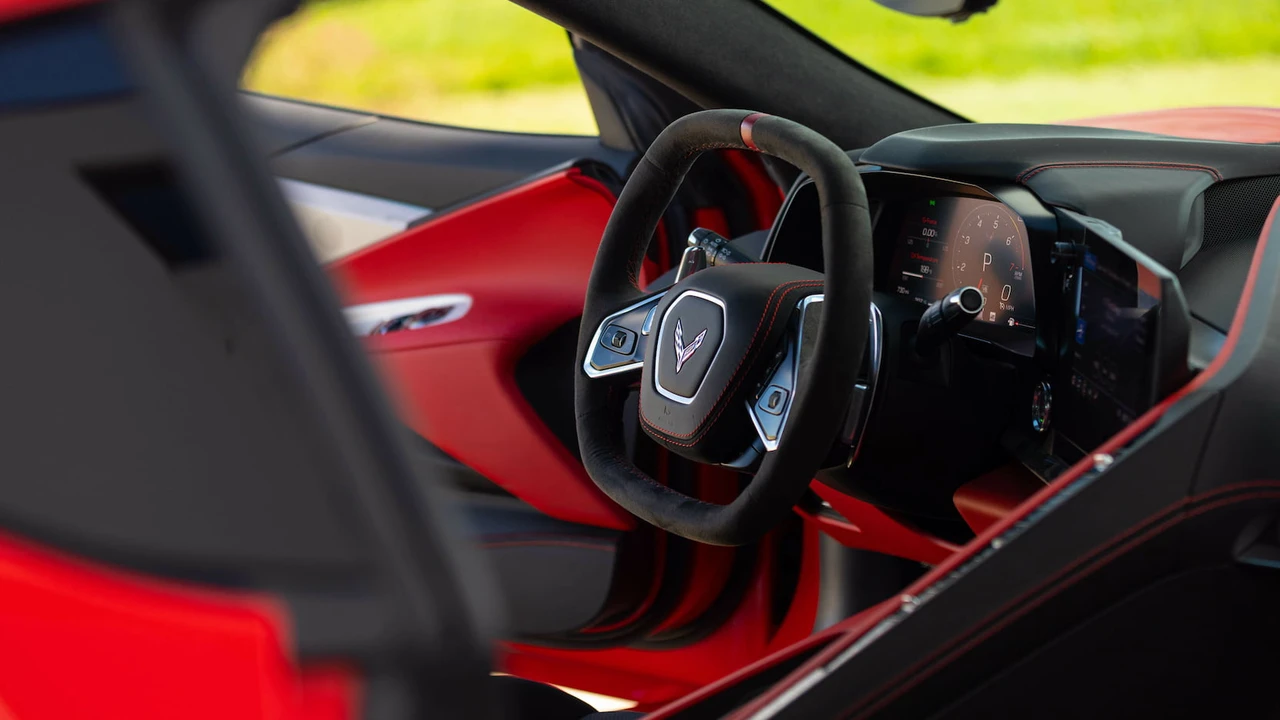 2020 Chevrolet Corvette C8 - Image 11 of 31
