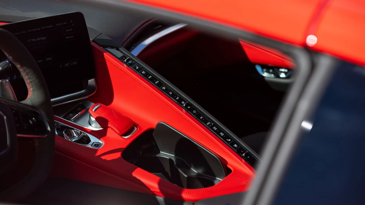 2020 Chevrolet Corvette C8 - Image 9 of 31