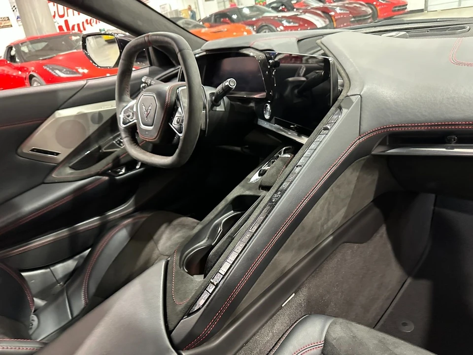 2020 Chevrolet Corvette C8 - Image 15 of 21