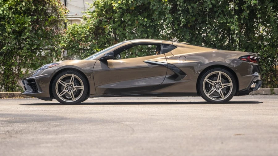 2020 Chevrolet Corvette C8 - Image 2 of 31