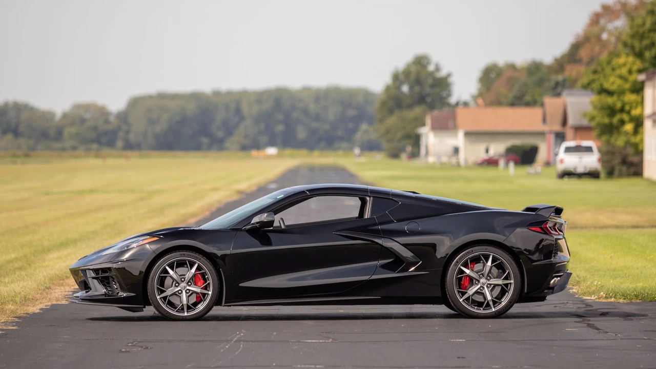 2020 Chevrolet Corvette C8 - Image 2 of 29