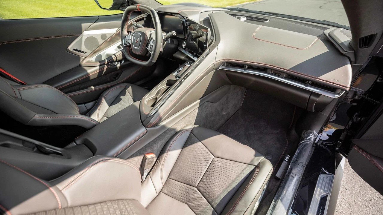2020 Chevrolet Corvette C8 - Image 5 of 29