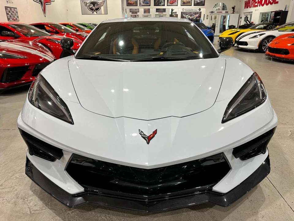 2020 Chevrolet - Image 8 of 11