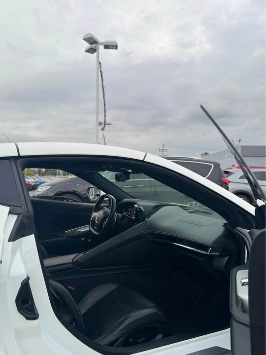 2020 Chevrolet Corvette C8 - Image 8 of 19