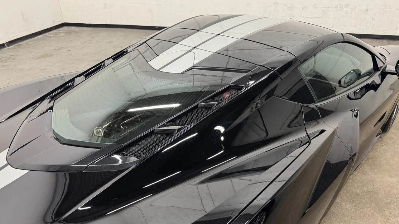 2020 Chevrolet Corvette C8 - Image 8 of 31