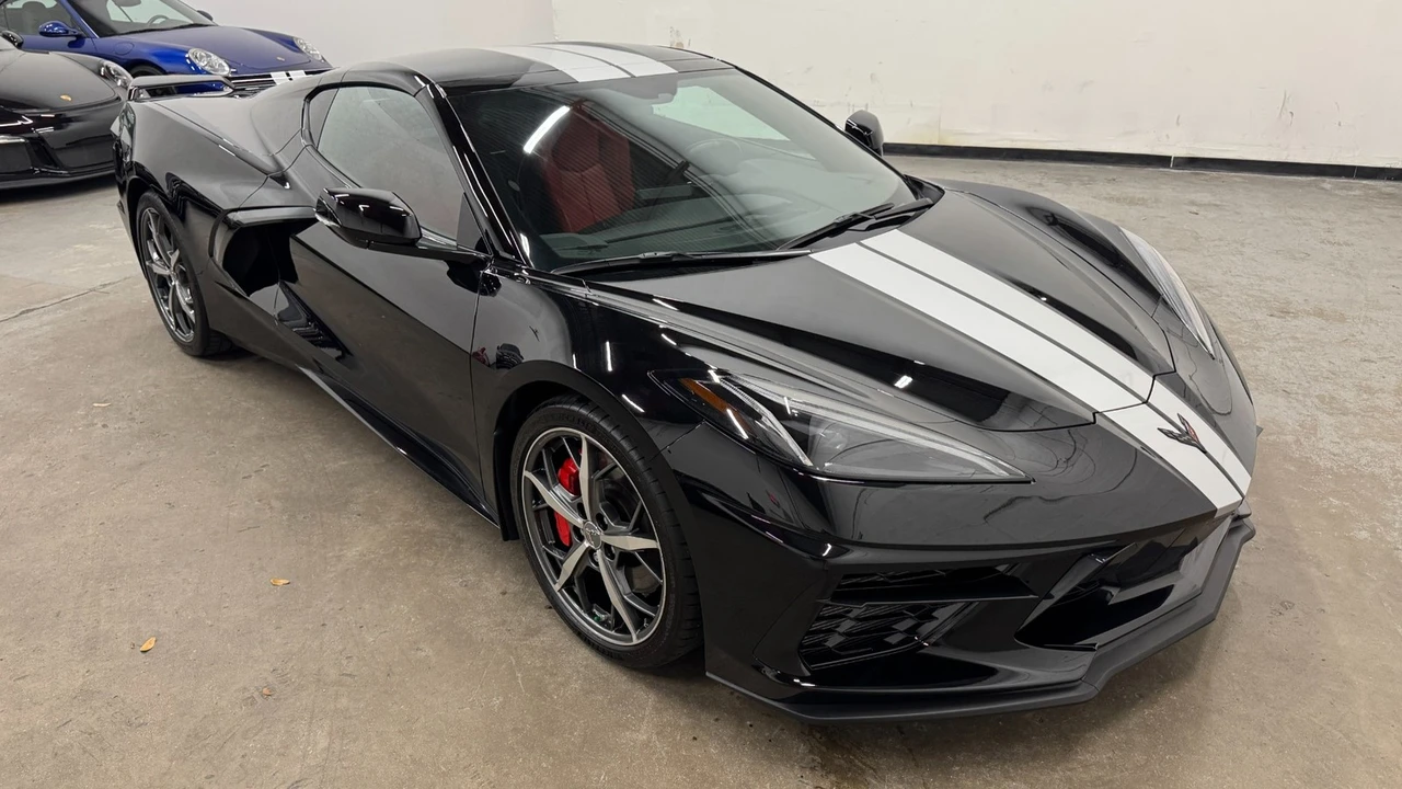 2020 Chevrolet Corvette C8 - Image 2 of 31
