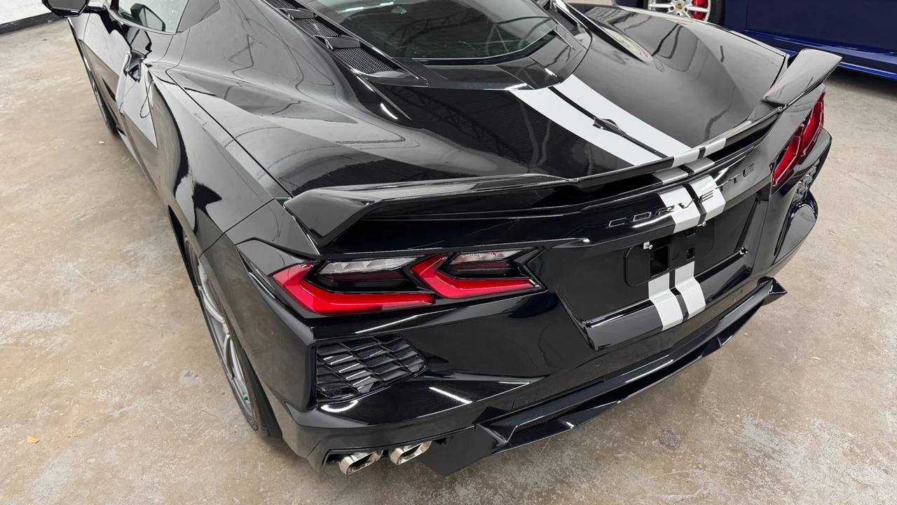 2020 Chevrolet Corvette C8 - Image 16 of 31