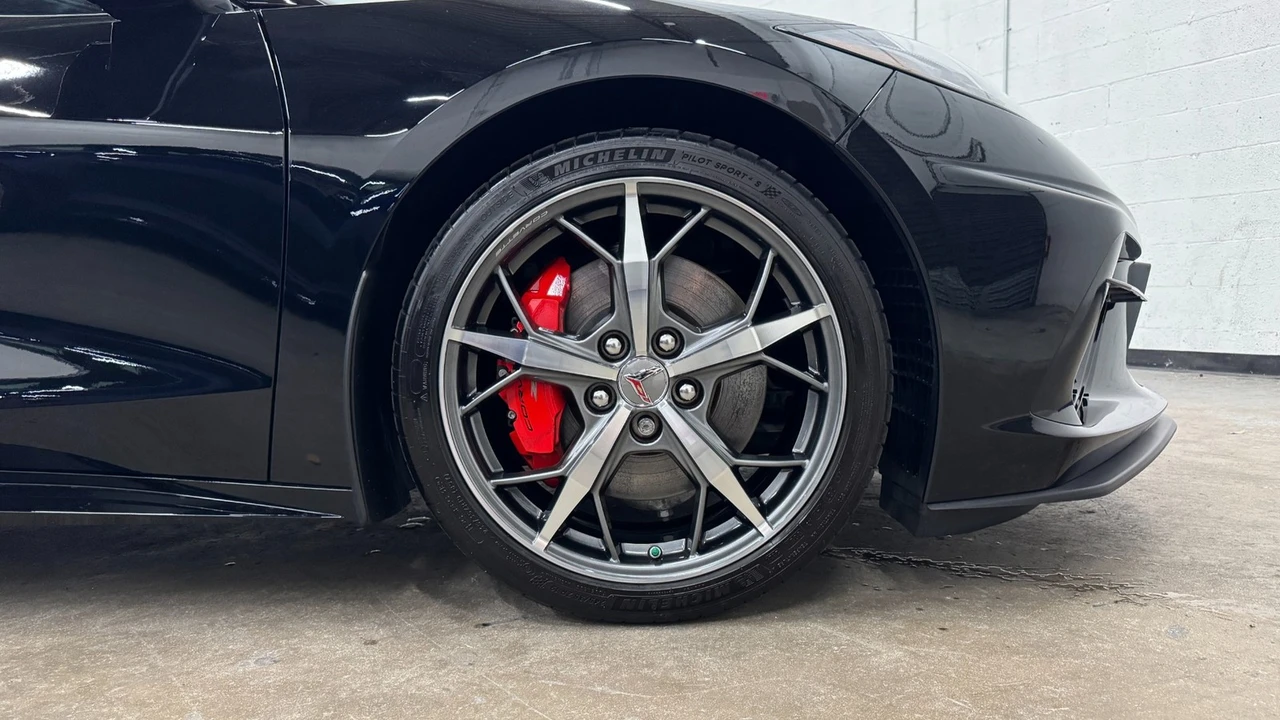 2020 Chevrolet Corvette C8 - Image 28 of 31