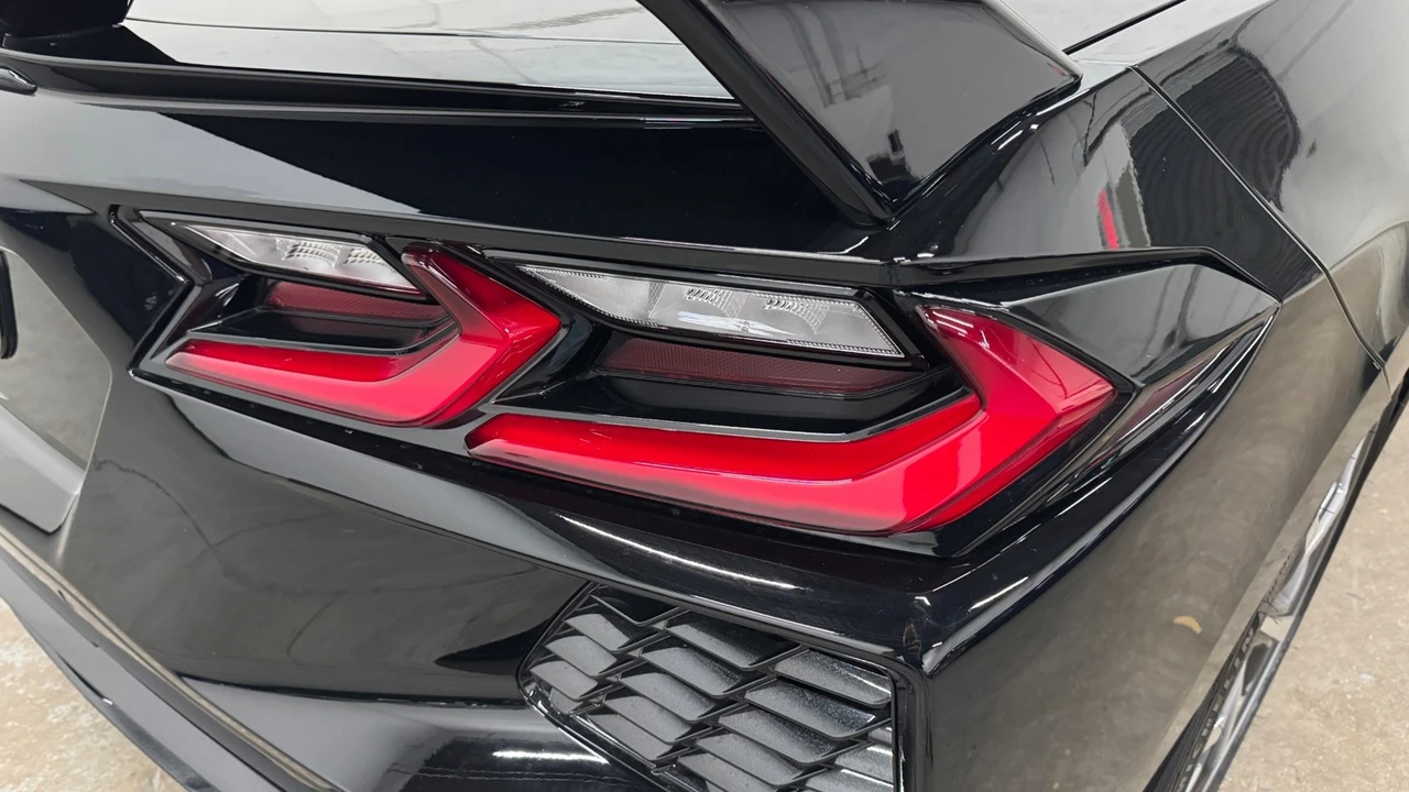 2020 Chevrolet Corvette C8 - Image 9 of 31