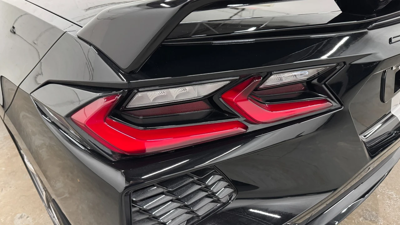 2020 Chevrolet Corvette C8 - Image 17 of 31