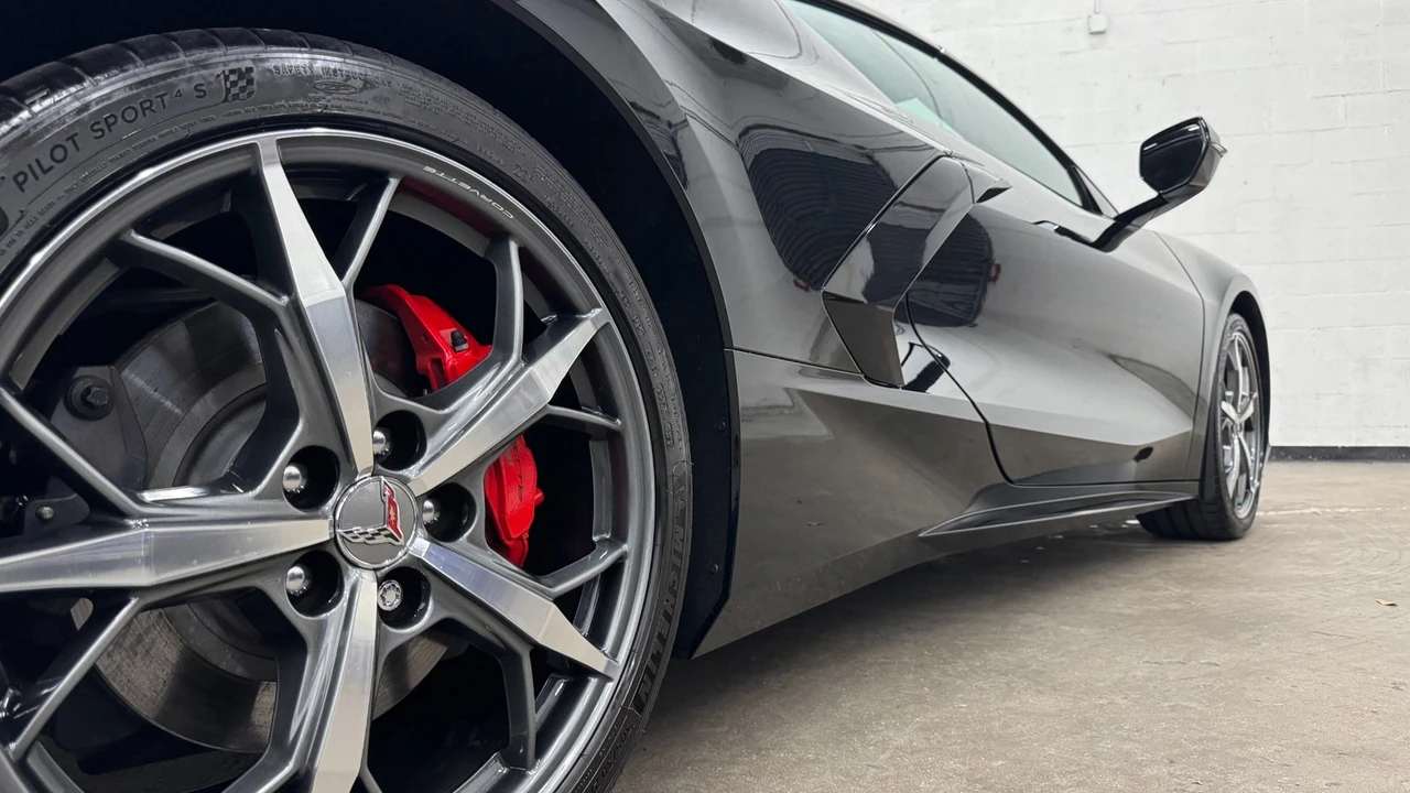 2020 Chevrolet Corvette C8 - Image 5 of 31