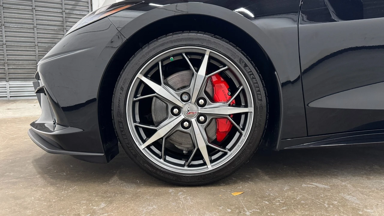 2020 Chevrolet Corvette C8 - Image 29 of 31