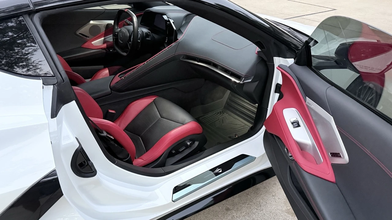 2020 Chevrolet Corvette C8 - Image 10 of 11