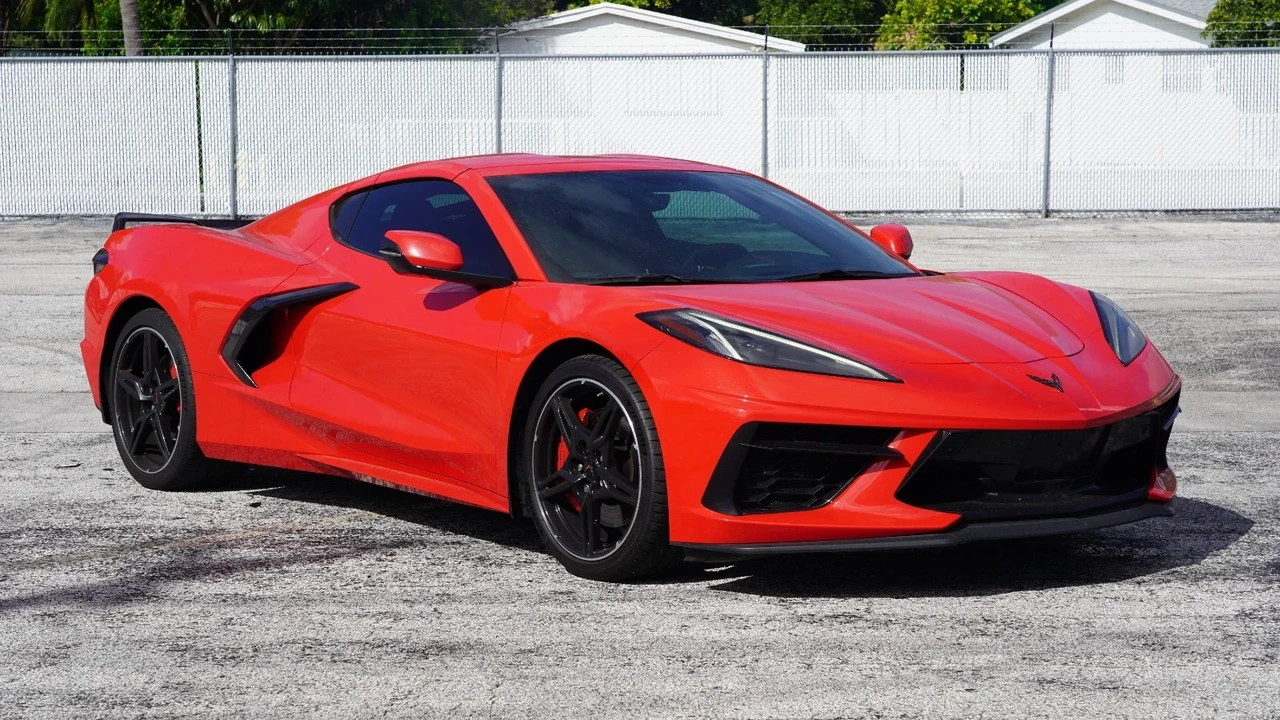 2020 Chevrolet Corvette C8 - Image 2 of 21