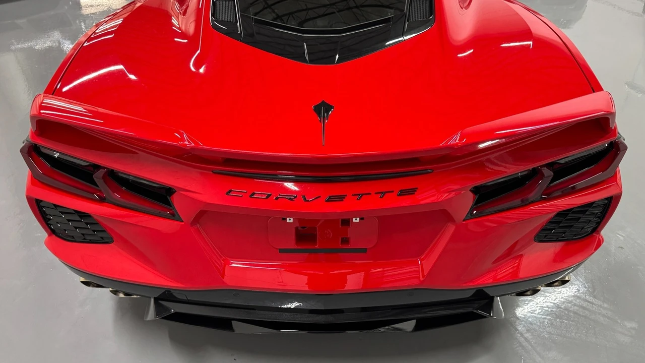 2020 Chevrolet Corvette C8 - Image 15 of 31