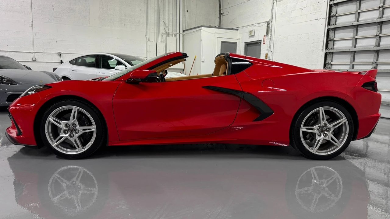 2020 Chevrolet Corvette C8 - Image 23 of 31