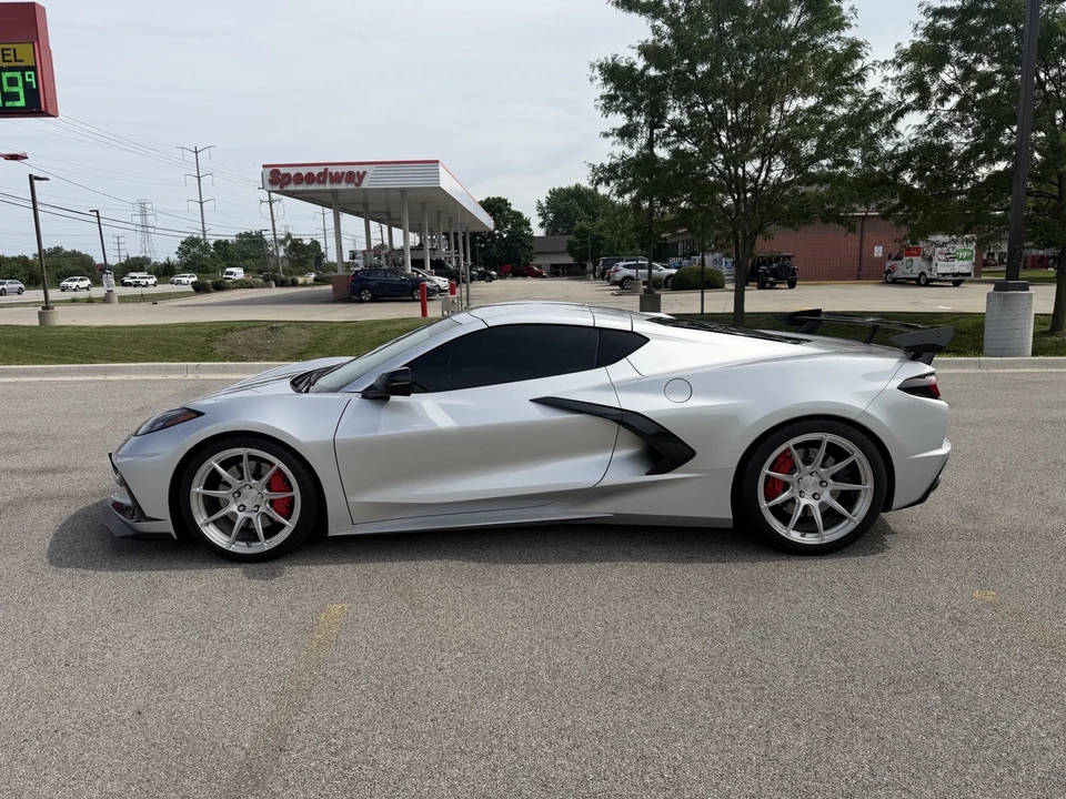 2020 Chevrolet Corvette C8 - Image 9 of 27