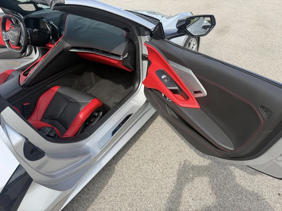 2020 Chevrolet Corvette C8 - Image 18 of 27