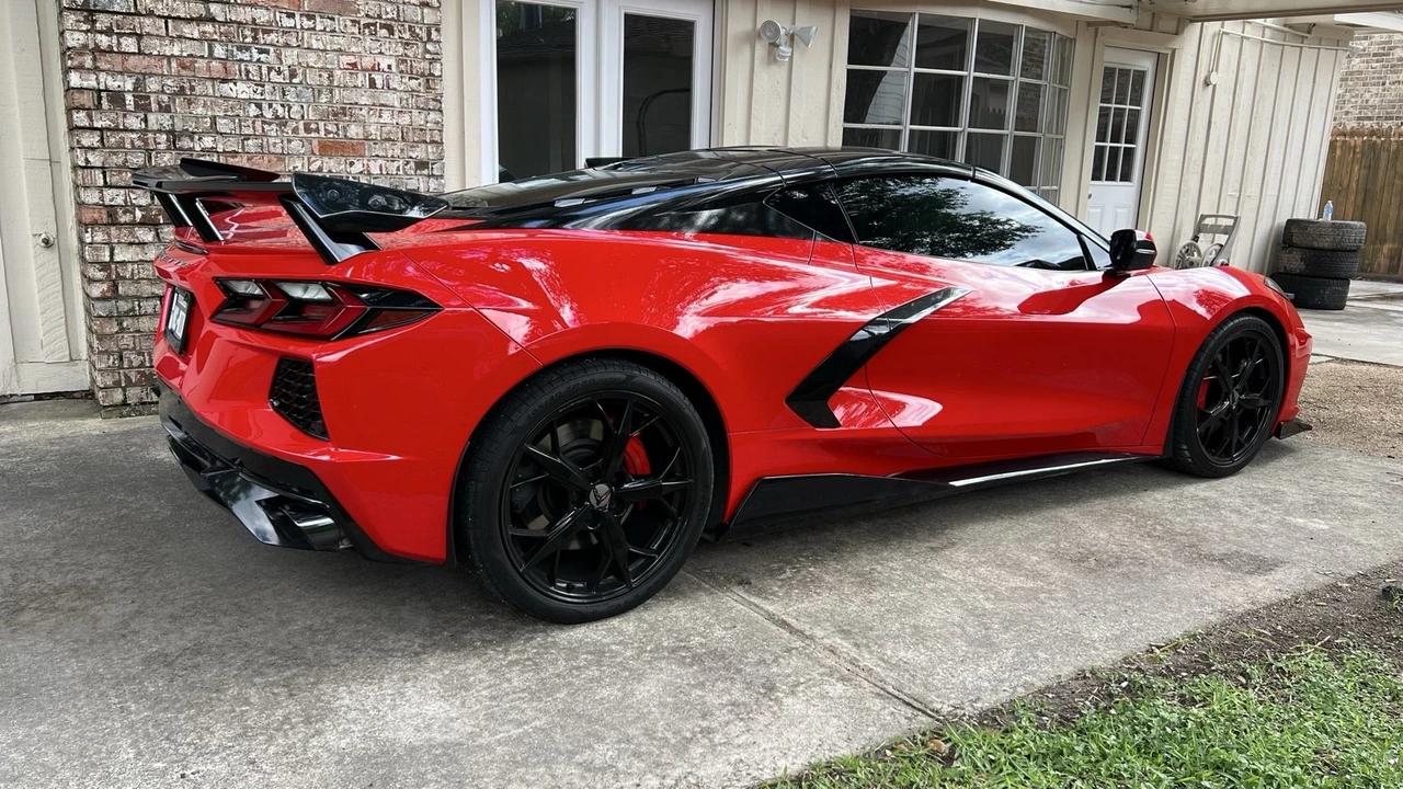 2020 Chevrolet Corvette C8 - Image 4 of 12